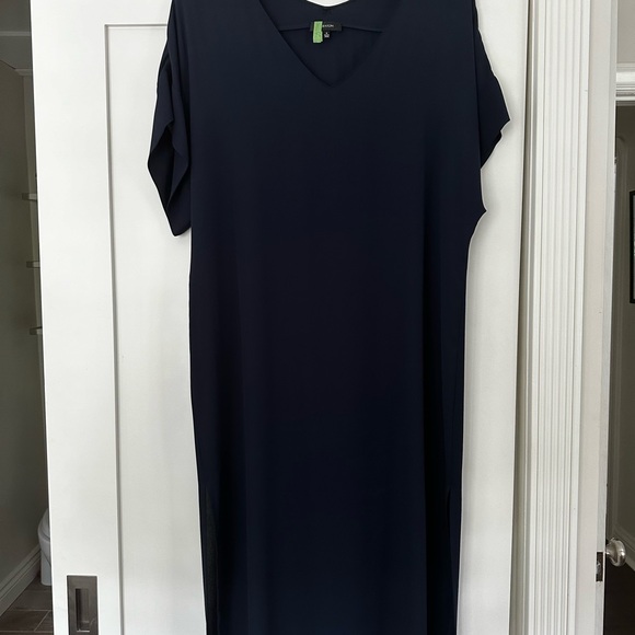 Aritzia Babaton navy shift overlay dress - Picture 5 of 7